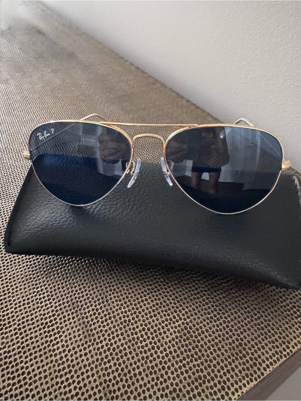 Ray-Ban Polarized Aviator Gold Frame Sunglasses with Dark Blue Lenses